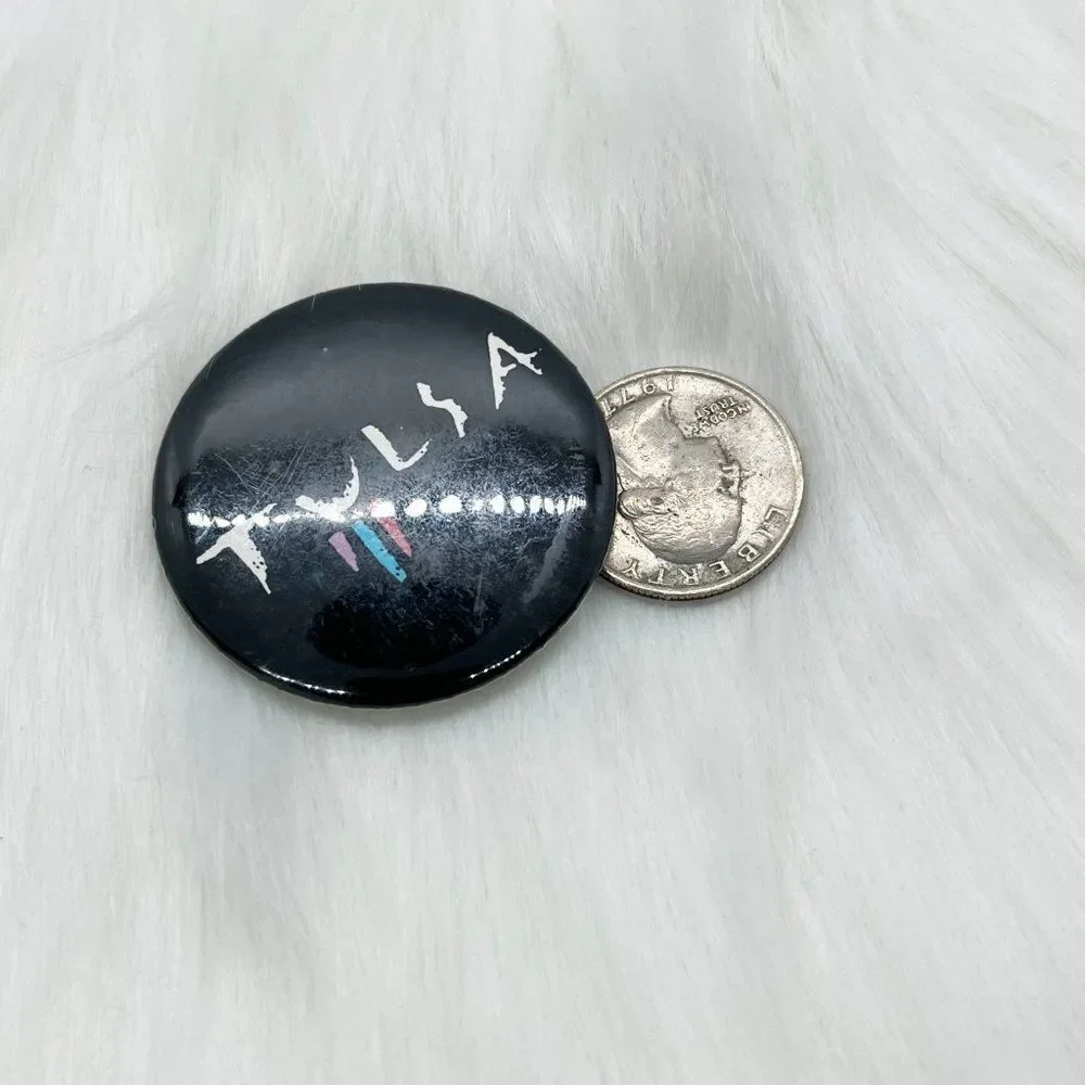 🔮‎ 5/$25 Vintage Tulsa Pin
